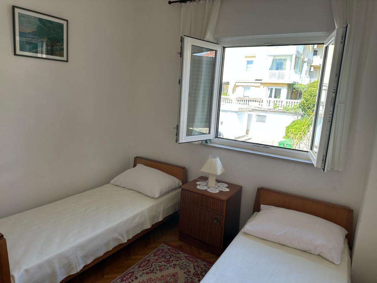 Spacious 2-Room Apartment With Beautiful Sea View ツリクヴェニツァ エクステリア 写真